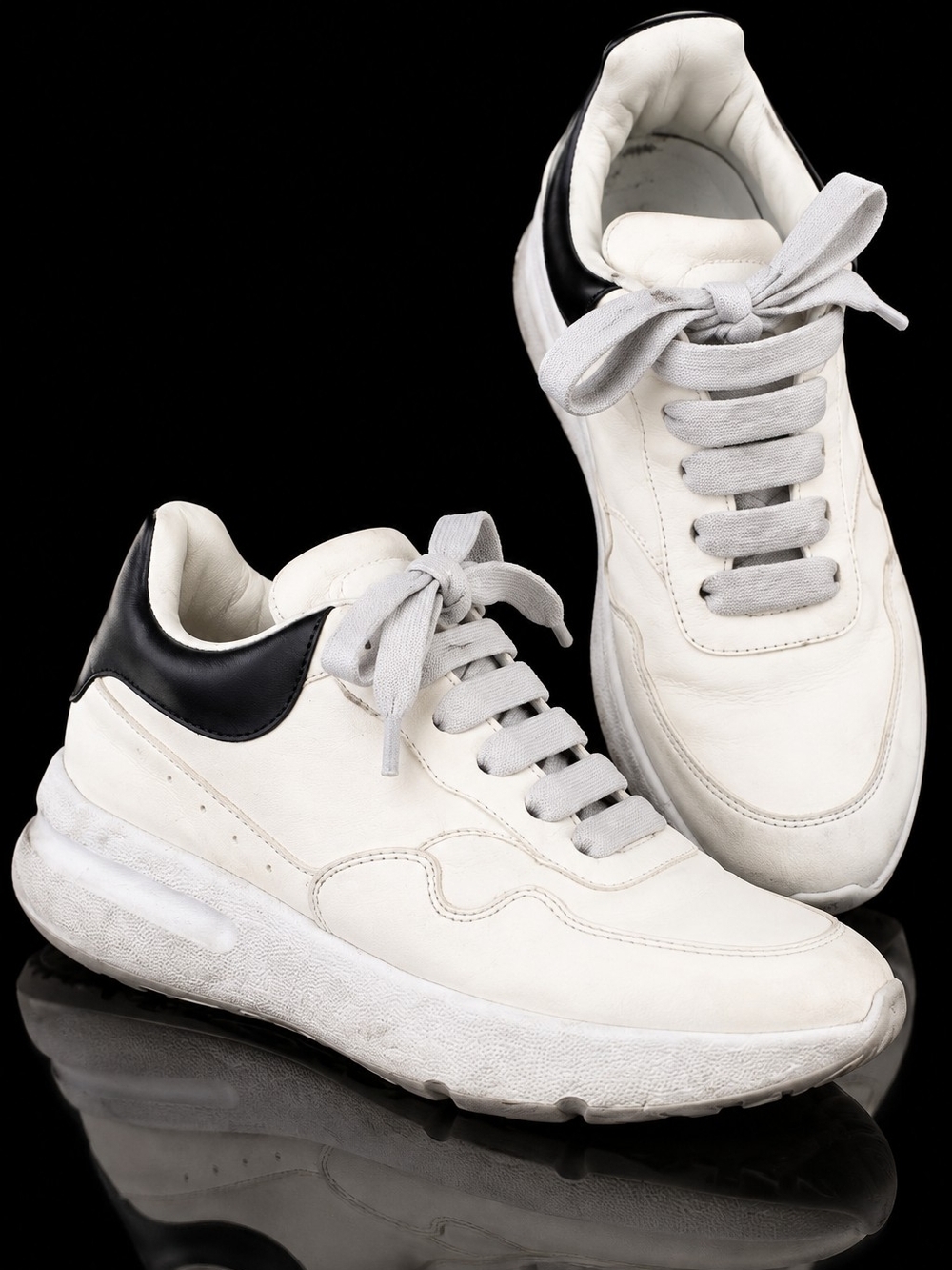 ALEXANDER MCQUEEN Sprint Runner White Black Leather Sneakers Size 40